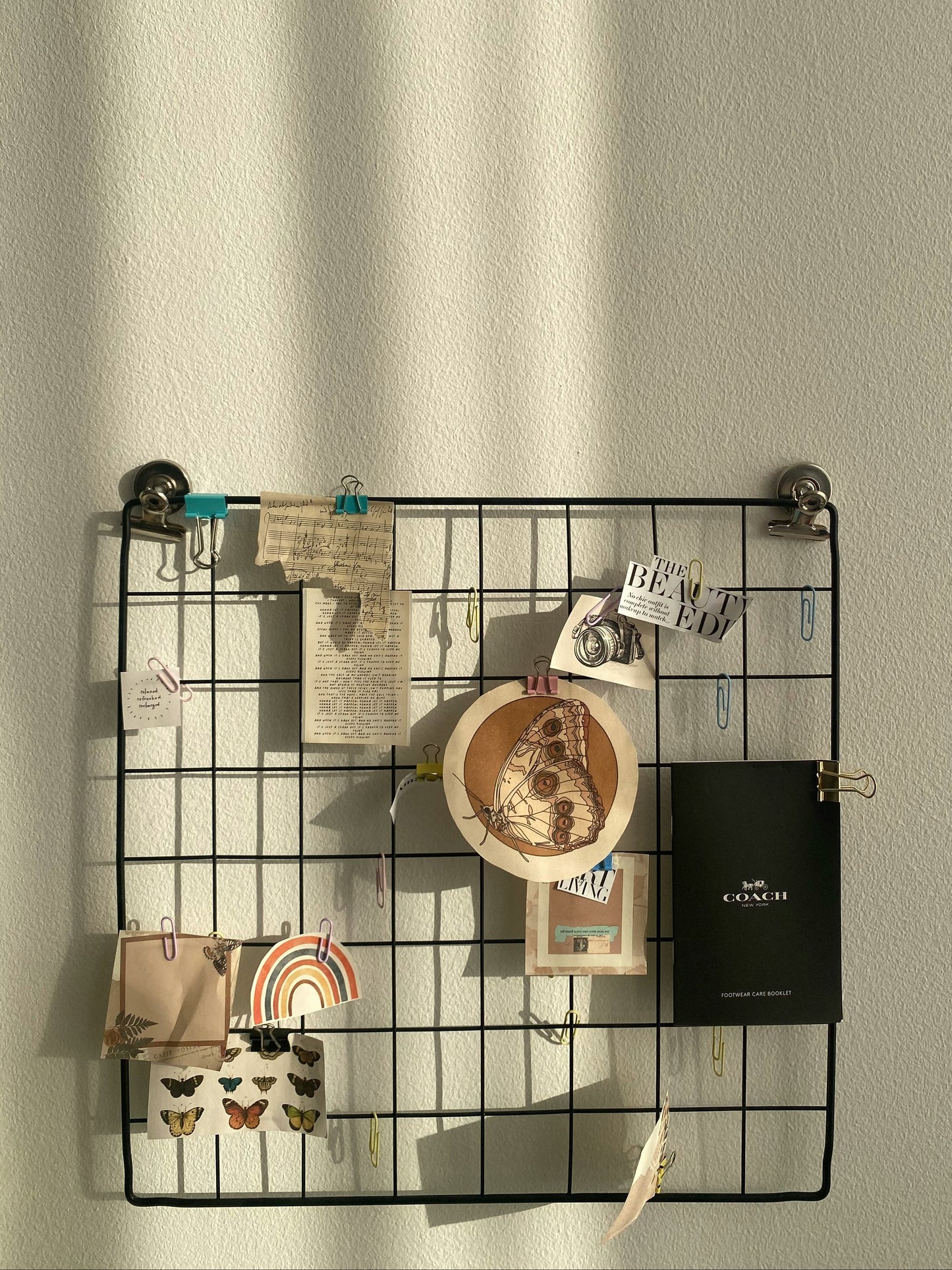 Modular Grid Wall Storage Rack